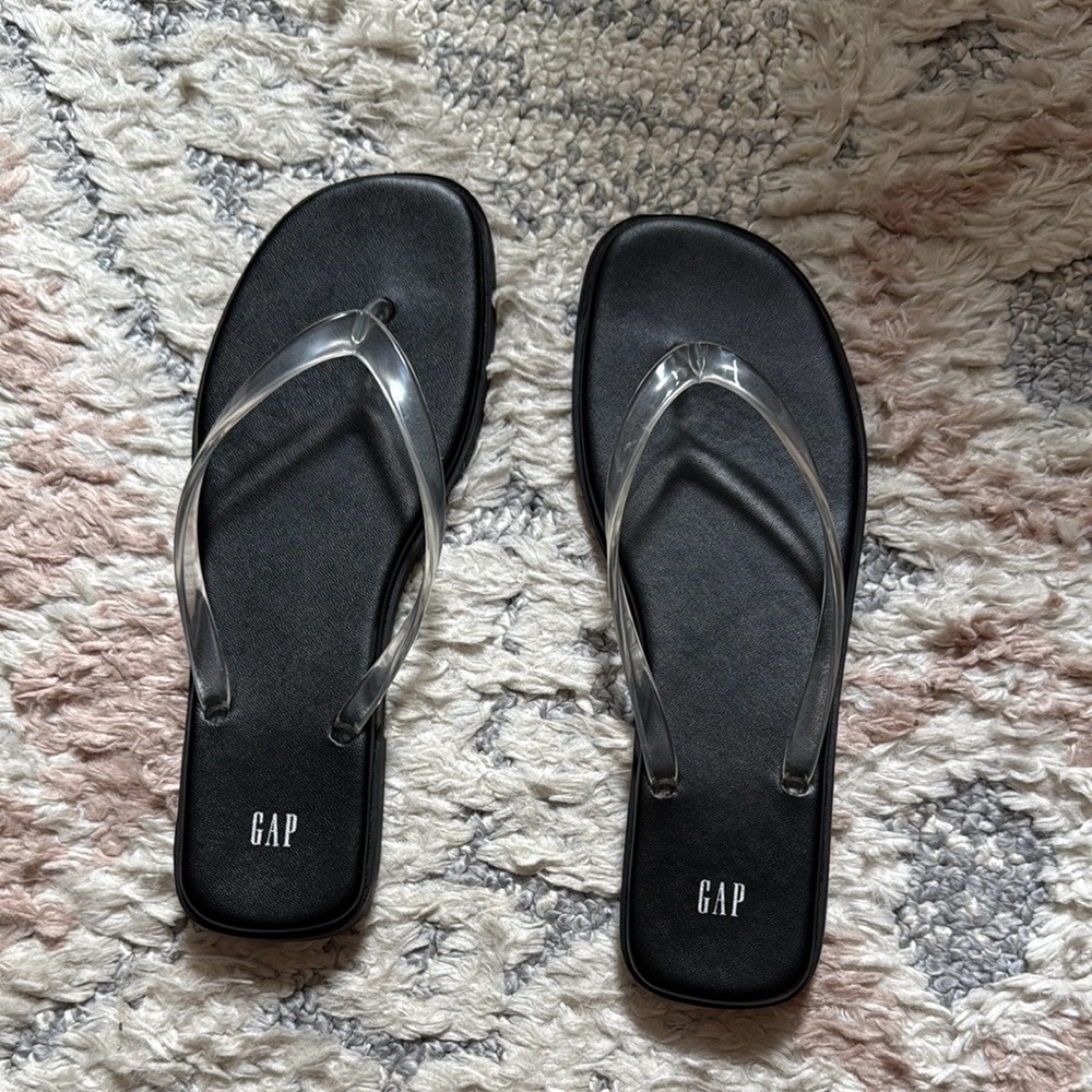 GAP Clear Jelly Sandals